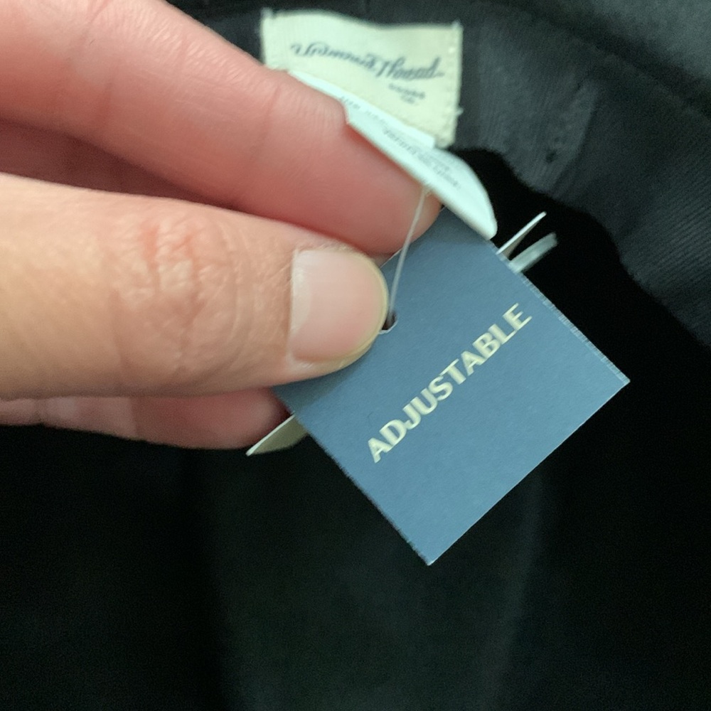 Universal Thread Hat - Picture 8 of 9